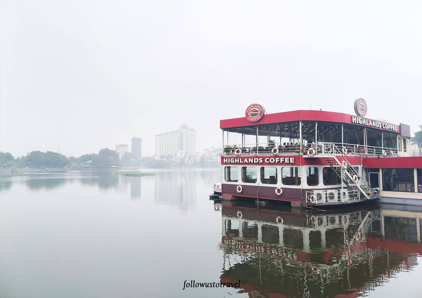 【2025越南旅遊攻略】最新18個河內景點推薦!市區和近郊景點 20 河內咖啡厅 Highlands coffee 西湖