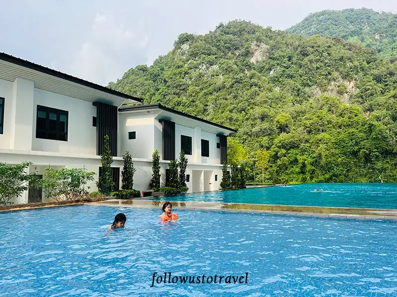 【怡保民宿】Cozy Suite with 270 Degree Mountain and Theme Park Views 山林樂園美景,玩迷失樂園住這裡! 21 怡保民宿 sunway onsen suites泳池