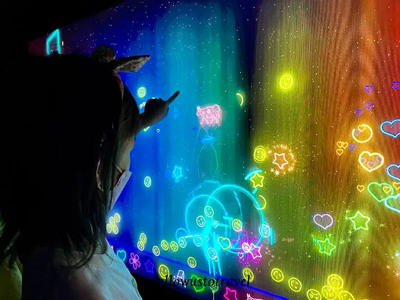 新加坡藝術科學博物館 teamlab Sketch Piston Playing Music