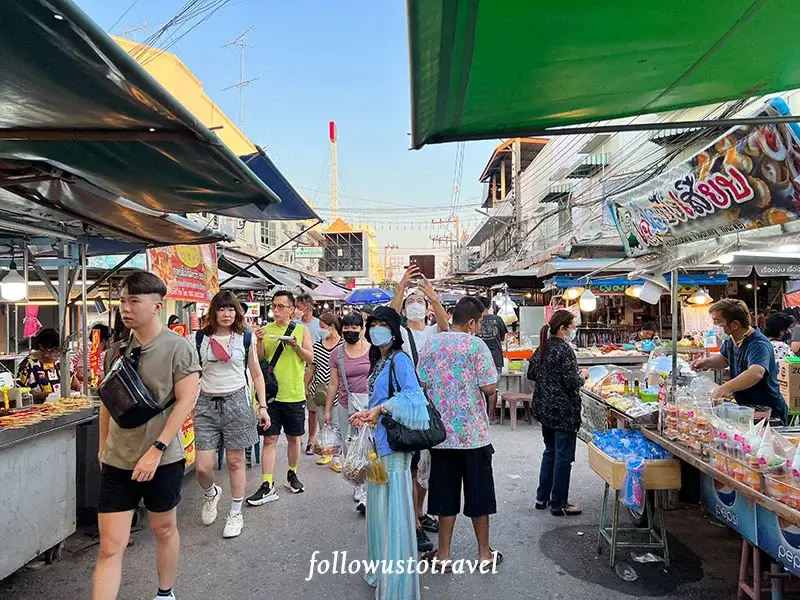 【曼谷水上市場一日遊】美功鐵道市場和安帕瓦,火車奇景、遊河賞螢、住宿推薦 26 安帕瓦水上市場 amphawa floating market