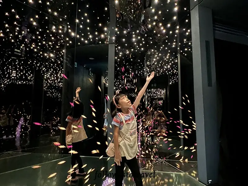 新加坡星耀樟宜機場鏡子迷宮