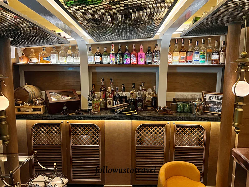 曼谷帆船餐廳Sirimahannop吉祥號 昭披耶河畔美景配上美食 18 Sirimahannop吉祥號曼谷帆船餐廳 Hidden Rum Bar