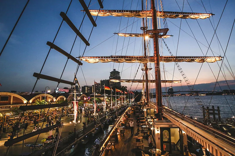 Sirimahannop吉祥号曼谷帆船餐厅