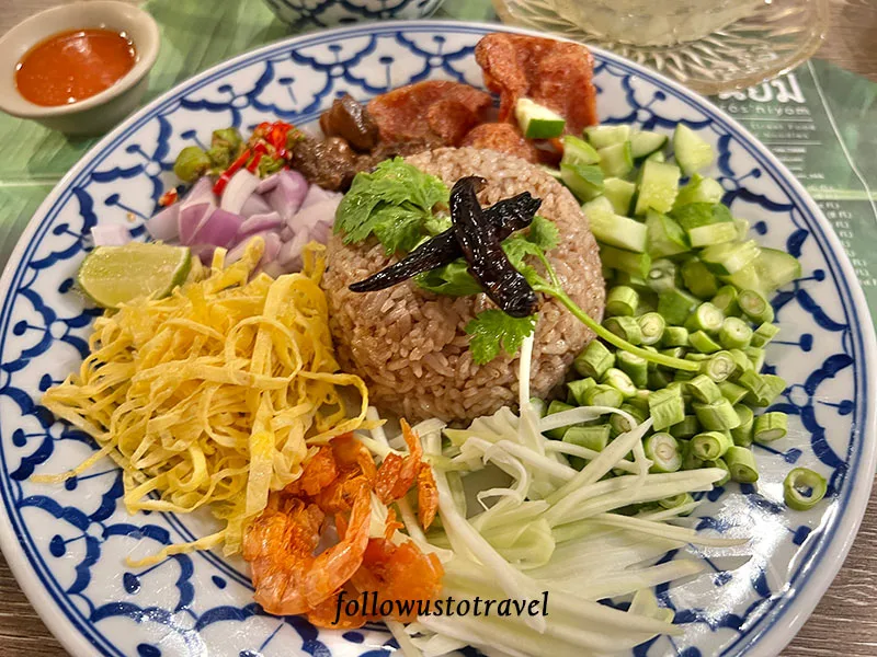 曼谷住宿BTS Phrom Phong 澎蓬站飯店/美食/按摩/交通/換匯總整理 23 曼谷住宿BTS Phrom Phong澎蓬站美食 Emporium Ros’niyom