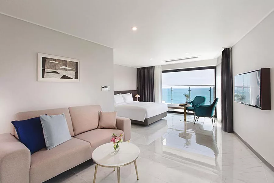 【2025海雲台住宿】新開!10間海雲台飯店推薦 無敵海景、無邊際泳池 20 海雲台榮武廣場飯店