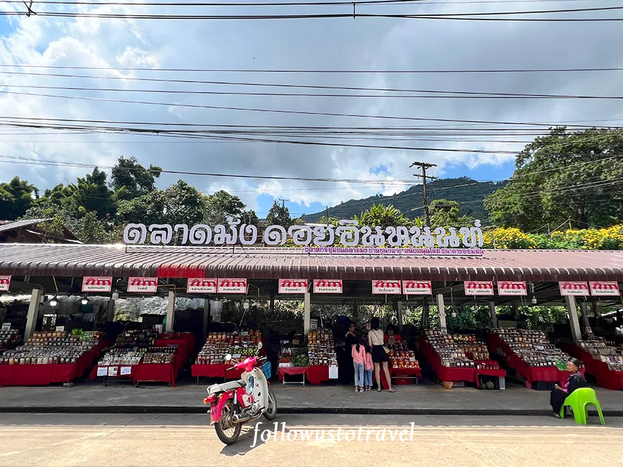 茵他儂國家公園 Thai Hmong Community Market