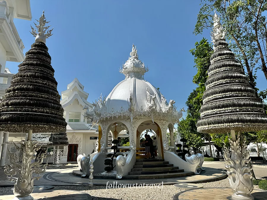 清萊白廟聖誕樹