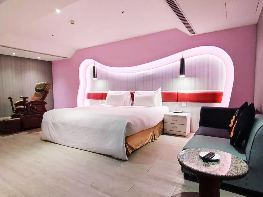 香奈爾精品汽車旅館-新莊館 (surreal motel)