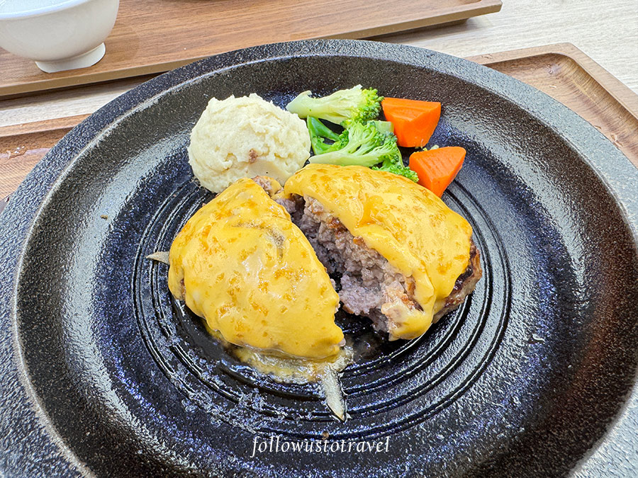 World Porters Hamburger Steak