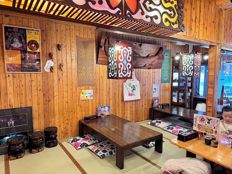 丸木舟用餐區