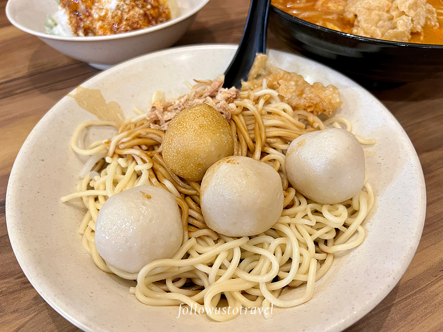 魚丸乾撈面